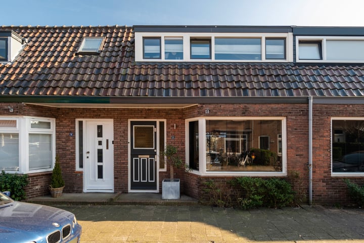 Photo of property Rozenstraat 11, Woerden