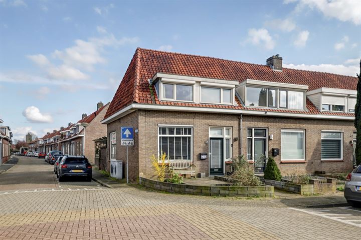 Rozenstraat 13 in Tiel