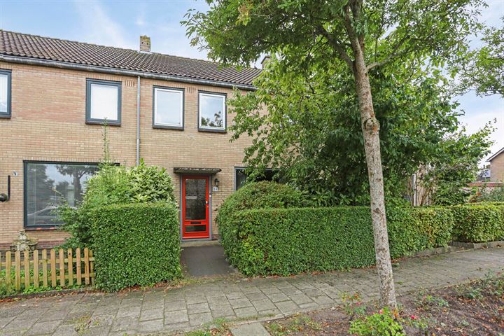 Rozenstraat 26 in Waarland