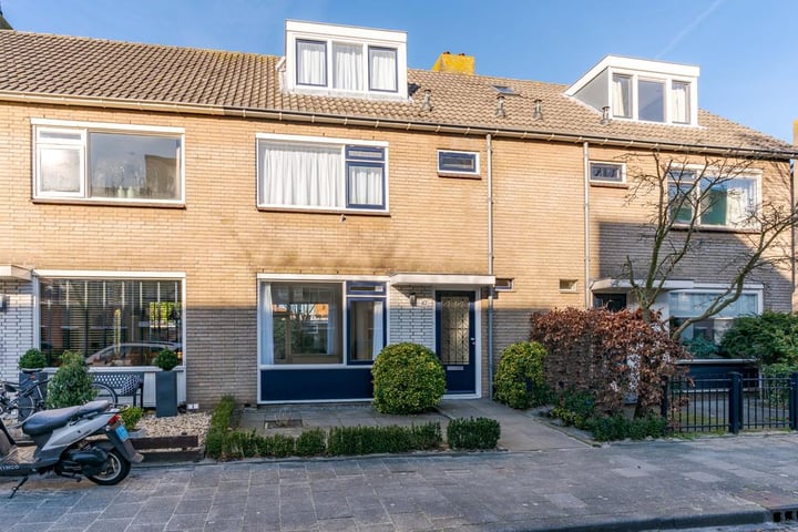 Rozeveldlaan 47 in Wassenaar