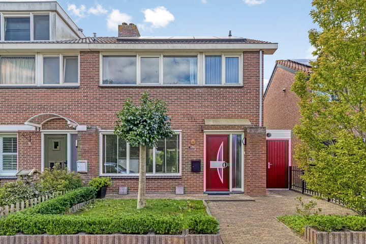 Ruimtevaartstraat 4 in Dirkshorn