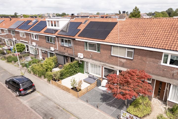 Photo of property Ruisdaelstraat 6, Alphen aan den Rijn