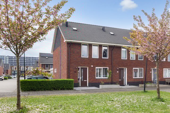 Photo of property Rusalkastraat 15, Apeldoorn