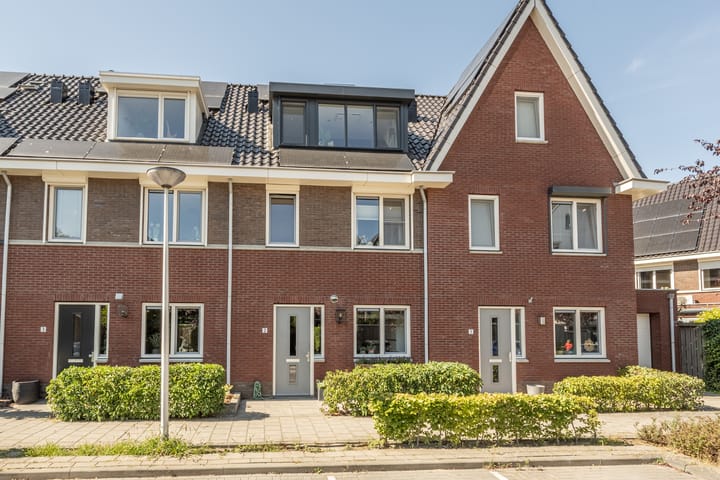 Rustburg 2 in Oud-Beijerland