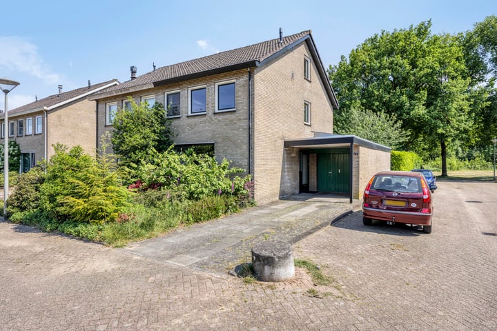 Photo of property Ruusbroecgaarde 77, Oss