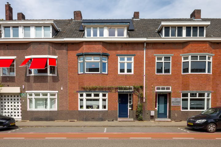 Photo of property Ruys de Beerenbroucklaan 30, Heerlen