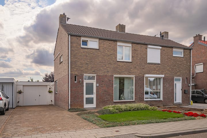 Ruys de Beerenbroucklaan 60 in Urmond