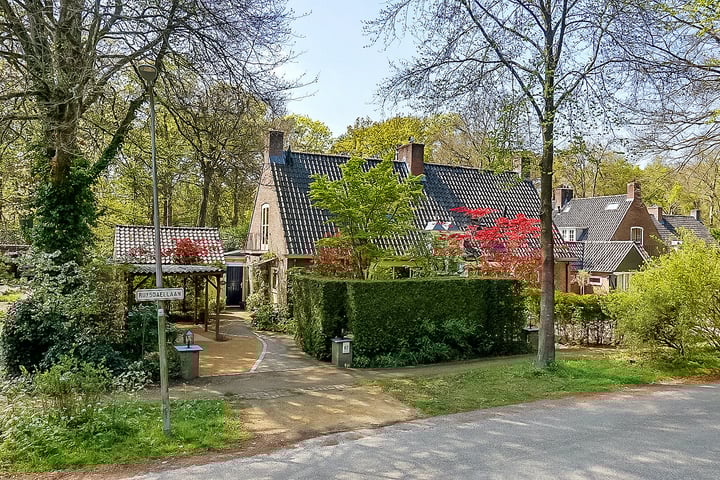 Ruysdaellaan 67 in Huis ter Heide