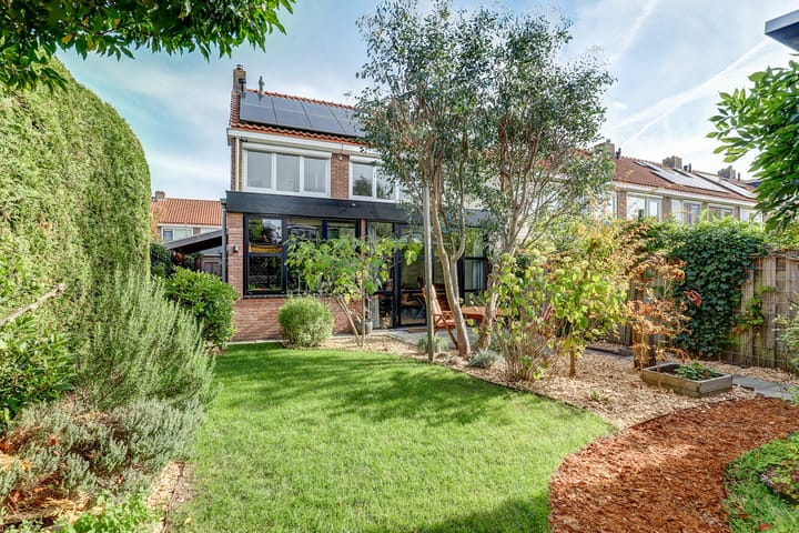 's-Gravensandestraat 10, Nijmegen Photo of property 's-Gravensandestraat 10, Nijmegen