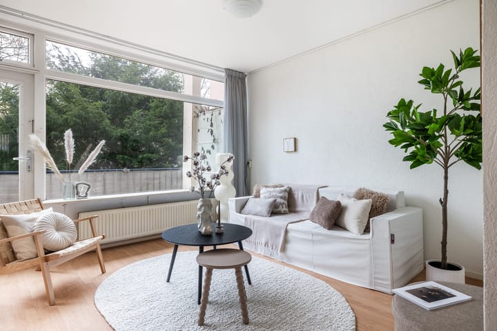 Photo of property S.M. Hugo van Gijnweg 13, Dordrecht