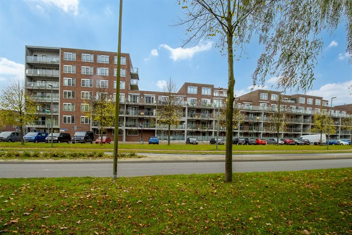 S van Houtenlaan 2 in Schiedam