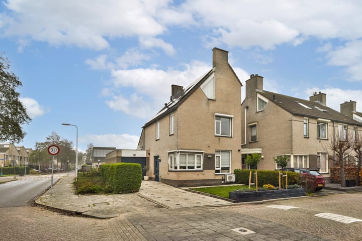 Sacharovstraat 1 in Gouda