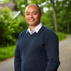 Photo de Safan Pattiruhu, verzekeringsadviseur