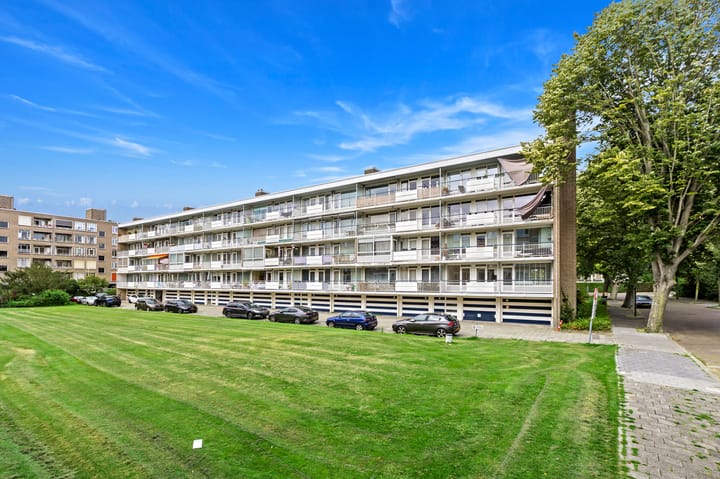 Saffierhorst 254 in 's-Gravenhage photo