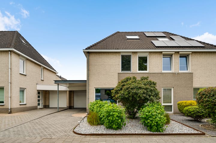 Photo of property Saint Rémystraat 36, Bunde