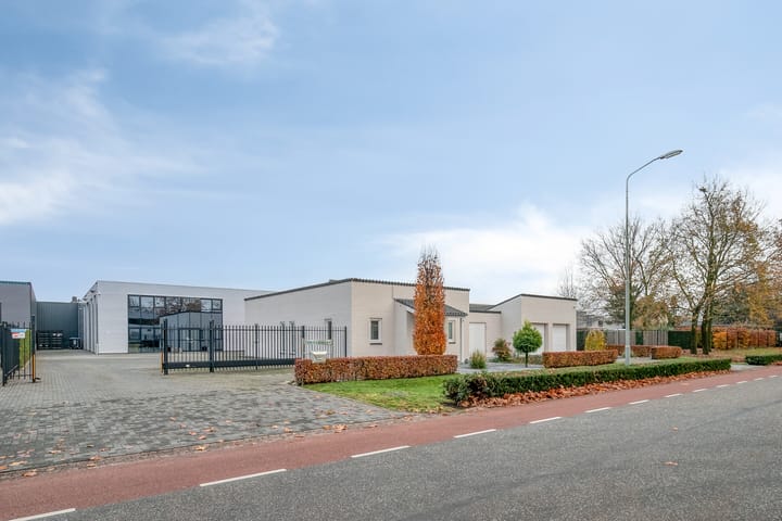 Saksenweg 30 dans Oss photo