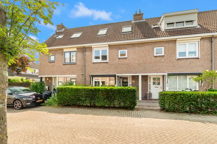 Salvador Allendelaan 38 in Beverwijk