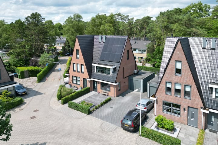 Samuel de Marezhof 89 in Maarsbergen