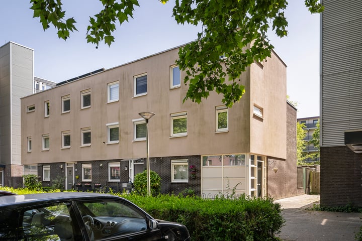 Samuel Esmeijerstraat 241 in Vlaardingen