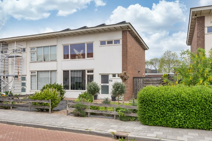 Samuel van Haringhouckstraat 25 in Bolsward