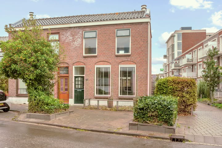 Sand-Ambachtstraat 105 in 's-Gravenzande