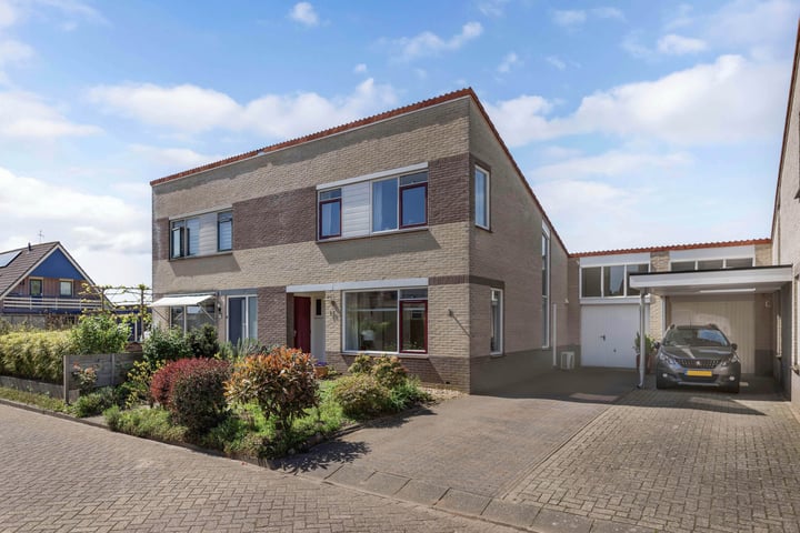 Sangerland 11 in Steenwijk