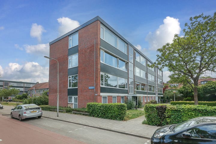 Santpoortse Dreef 104 in Santpoort-Noord