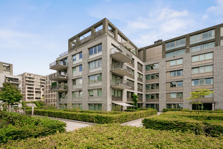 Saskia van Uijlenburgkade 154 in Amsterdam photo