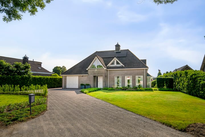 Photo of property Sassenstraat 11, Oijen