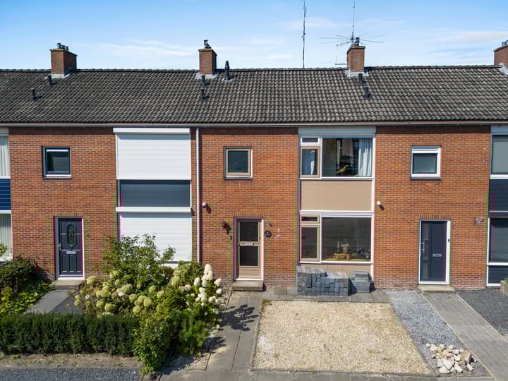 Photo of property Saturnusbaan 7, Klazienaveen