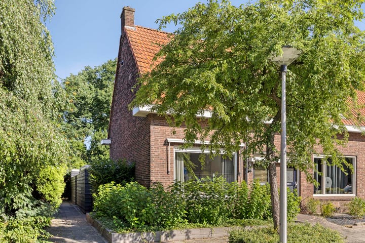Saturnusstraat 16 in Enschede