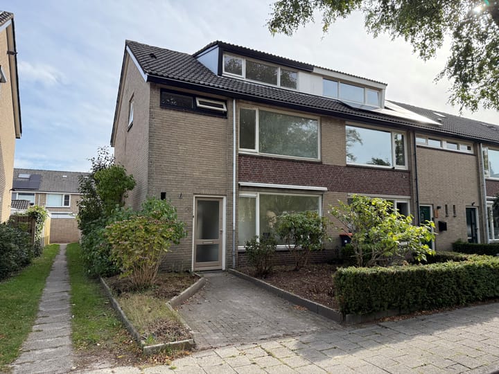 Saturnusstraat 20 in Son en Breugel