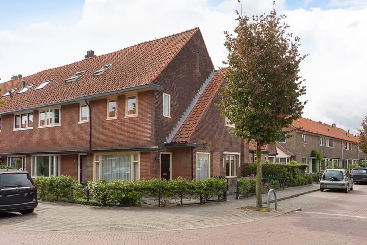 Saturnusstraat 62 in Hilversum foto