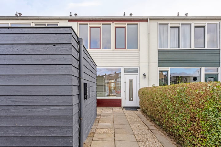Photo of property Saturnusstraat 73, Spijkenisse