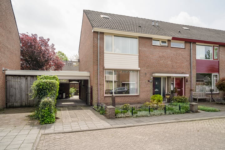 Saxofoonstraat 28 in Uden
