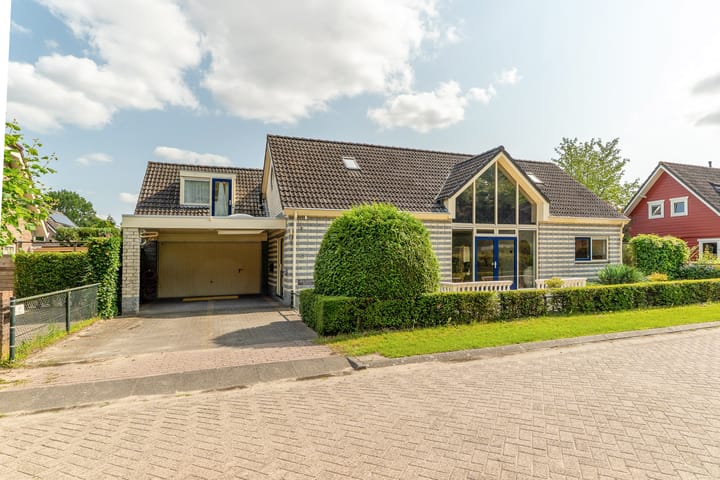 Schaakveld 24 in Almere photo