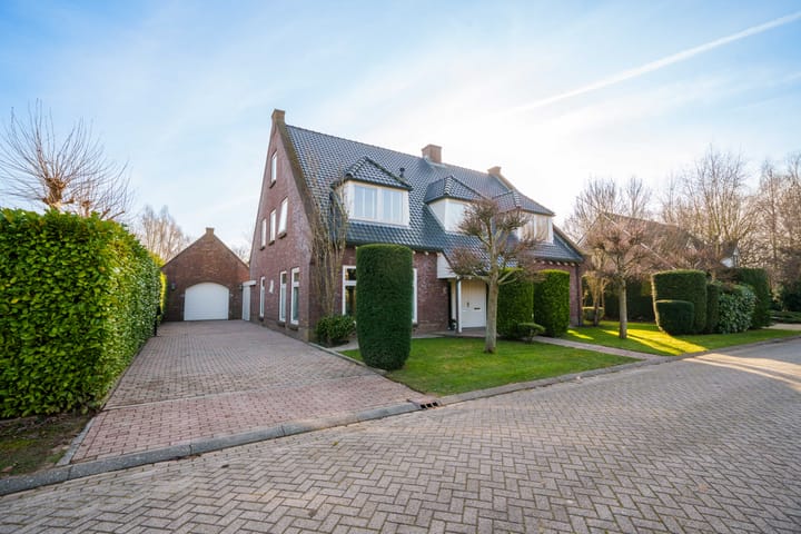 Photo of property Schaakveld 39, Almere