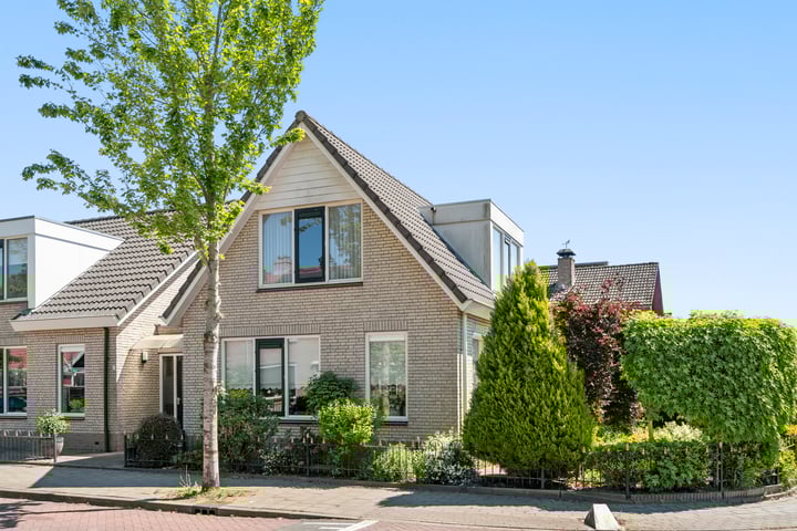 Schaepmanstraat 14 in Lunteren foto