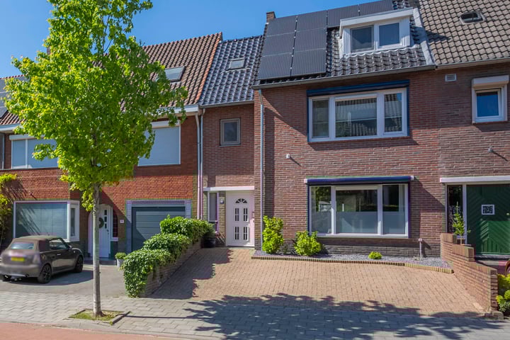 Schaesbergerweg 15 in Heerlen Foto