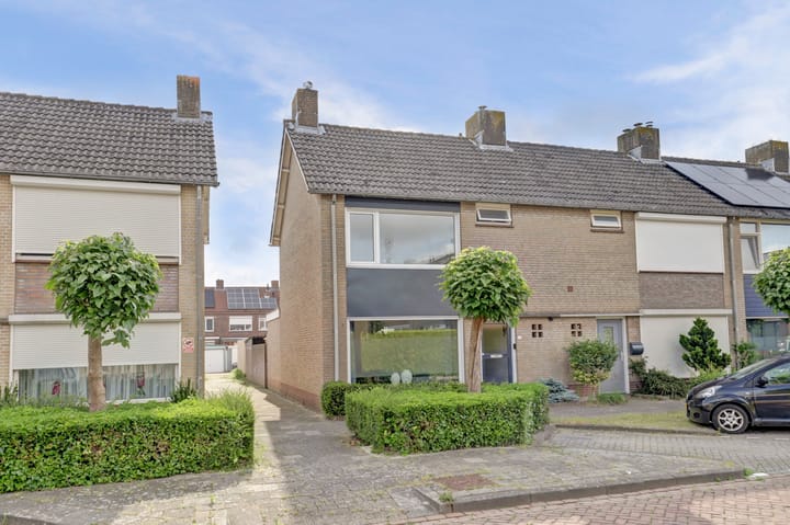 Schansweg 17 in Geertruidenberg