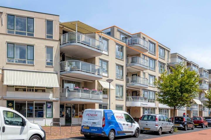 Photo of property Scheepjeshof 215, Veenendaal