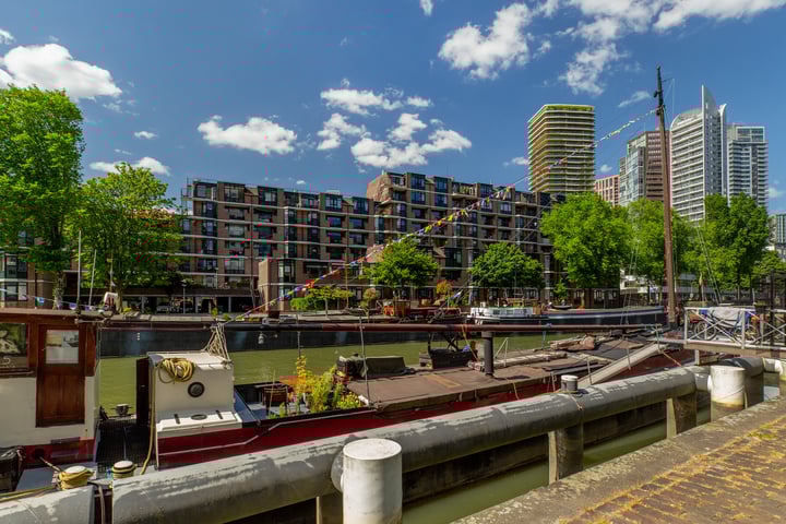 Scheepmakerskade 64 in Rotterdam