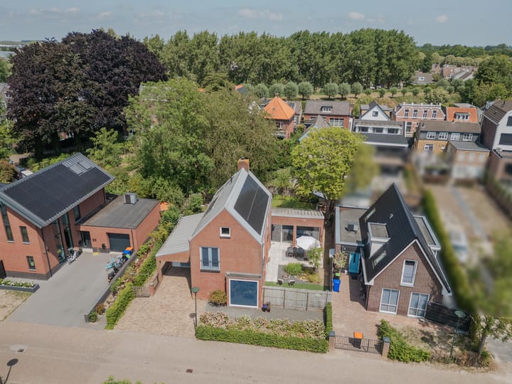 Scheepswerflaan 18 in Raamsdonksveer