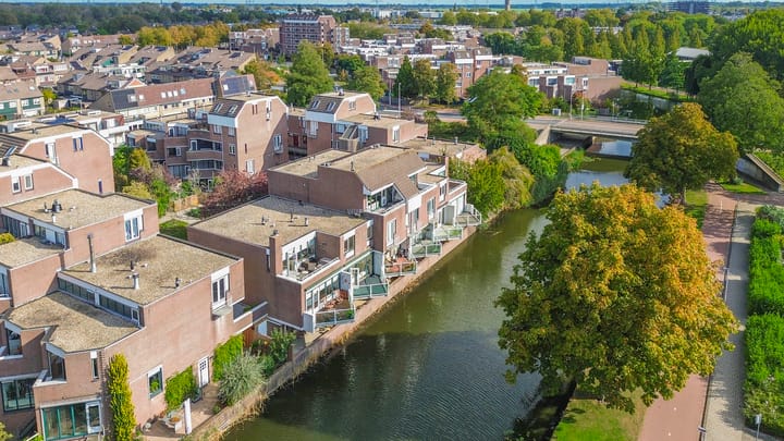 Photo of property Scheldedal 27, Capelle aan den IJssel
