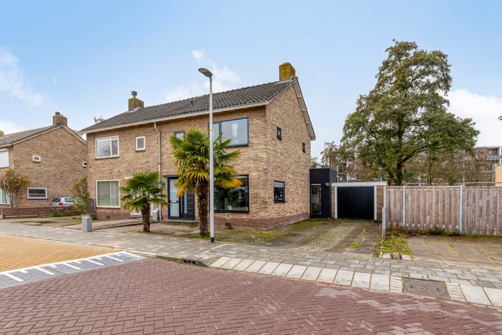 Photo of property Scheldestraat 13, Purmerend