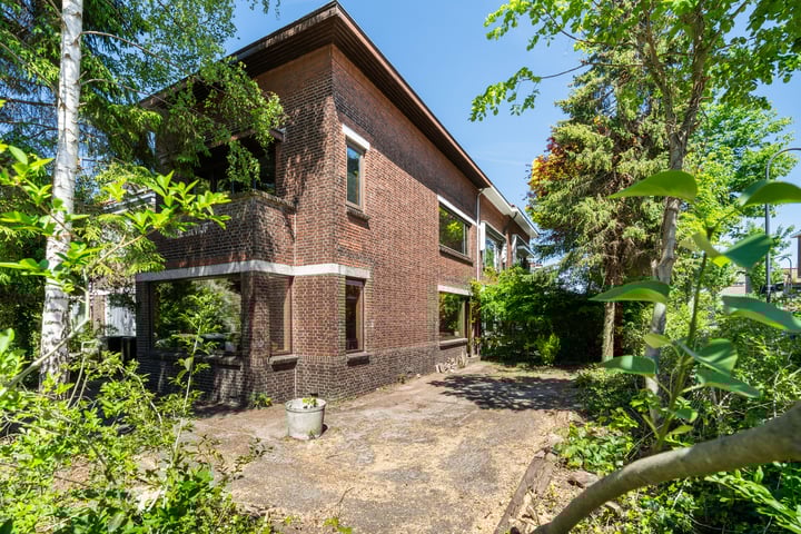 Schellinglaan 24 in Voorburg
