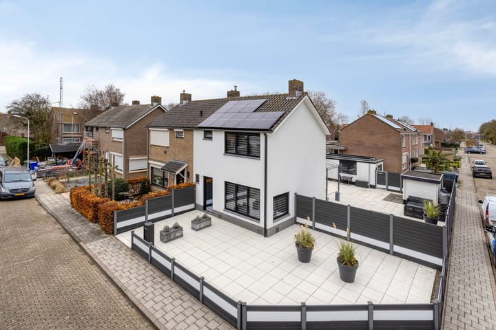 Photo of property Schepenenstraat 18, Sluiskil