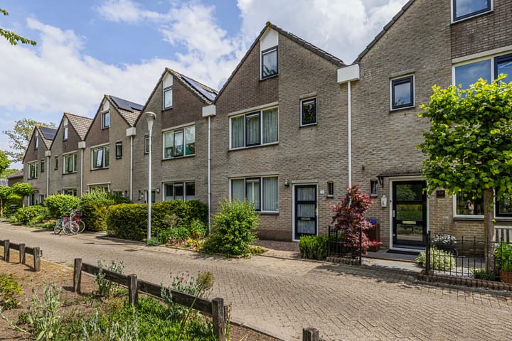 Scherpencamp 15 in Houten