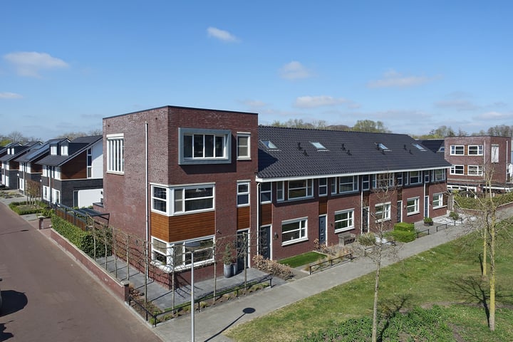 Photo of property Schiermonnikooglaan 14, Enschede
