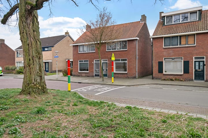 Schietbaanweg 59 in Enschede foto